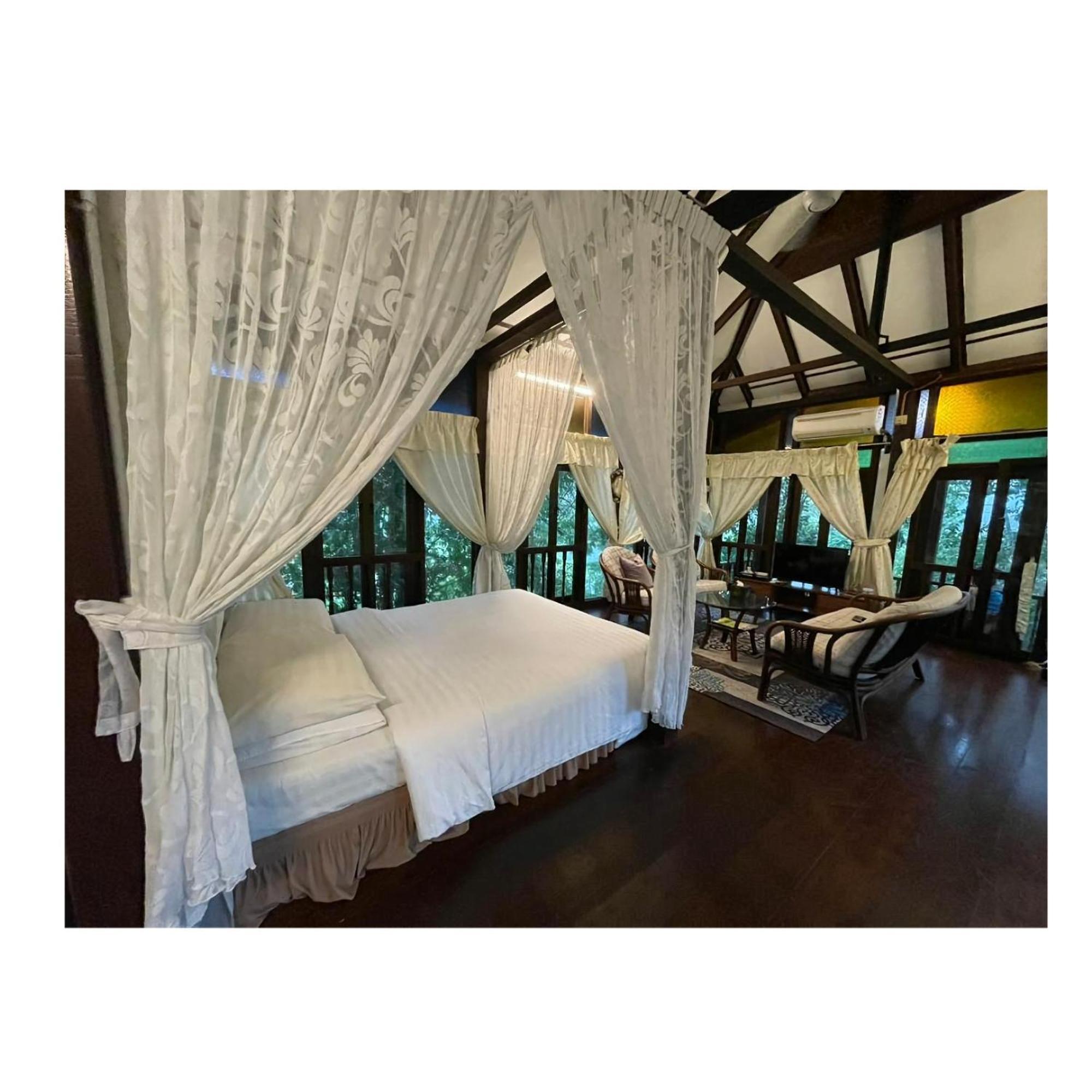 Villa Sri Kampung Kuah Exterior photo